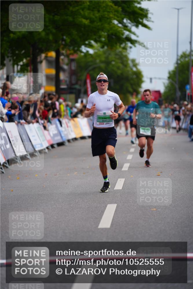 20.09.2026 - PSD Bank Halbmarathon LAZAROV Photography http://msf.ph/oto/10525555 20.09.2026 12:06:25 Ziel 1940, 4647 meine-sportfotos.de