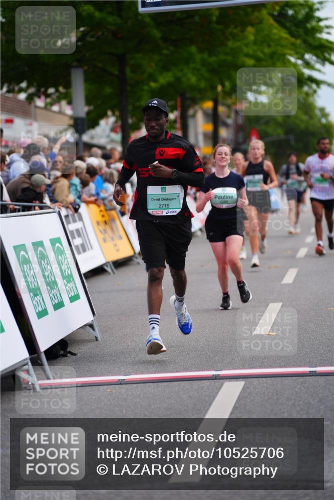 20.09.2026 - PSD Bank Halbmarathon LAZAROV Photography http://msf.ph/oto/10525706 20.09.2026 12:06:39 Ziel 2024, 2684, 2715, 2874, 4266, 4379, 4676 meine-sportfotos.de