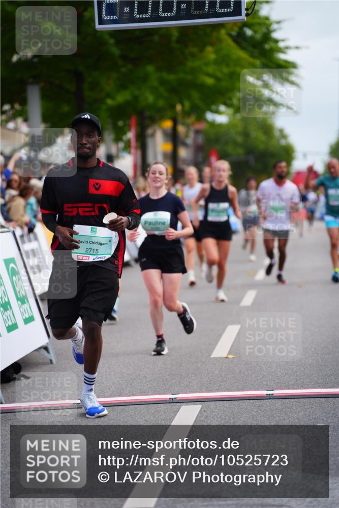 20.09.2026 - PSD Bank Halbmarathon LAZAROV Photography http://msf.ph/oto/10525723 20.09.2026 12:06:40 Ziel 1695, 2024, 2684, 2715, 2874, 3450, 4266, 4379, 4676, 4695 meine-sportfotos.de