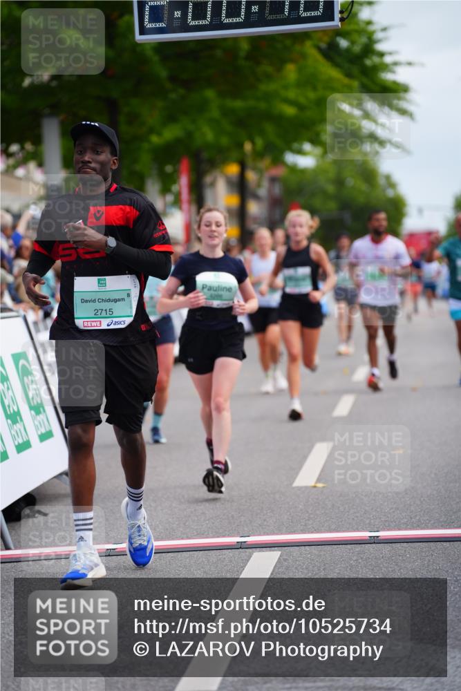 20.09.2026 - PSD Bank Halbmarathon LAZAROV Photography http://msf.ph/oto/10525734 20.09.2026 12:06:40 Ziel 1695, 2024, 2684, 2715, 2874, 3450, 4266, 4379, 4676, 4695 meine-sportfotos.de