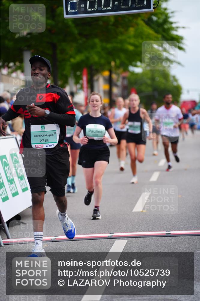 20.09.2026 - PSD Bank Halbmarathon LAZAROV Photography http://msf.ph/oto/10525739 20.09.2026 12:06:40 Ziel 1695, 2024, 2684, 2715, 2874, 3450, 4266, 4379, 4676, 4695 meine-sportfotos.de