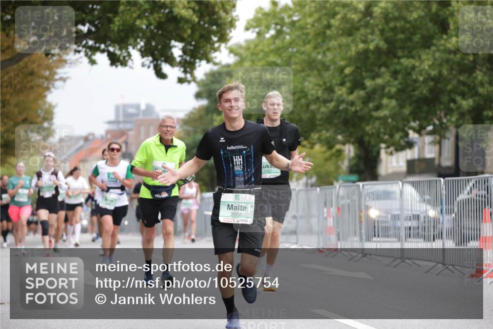 20.09.2026 - PSD Bank Halbmarathon Jannik Wohlers http://msf.ph/oto/10525754 20.09.2026 12:03:30 Laufen 3302, 3862 meine-sportfotos.de