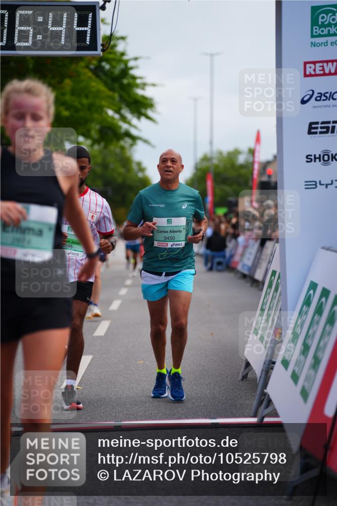 20.09.2026 - PSD Bank Halbmarathon LAZAROV Photography http://msf.ph/oto/10525798 20.09.2026 12:06:43 Ziel 1695, 2684, 2715, 2874, 3450, 4266, 4379, 4676, 4695, 4748 meine-sportfotos.de