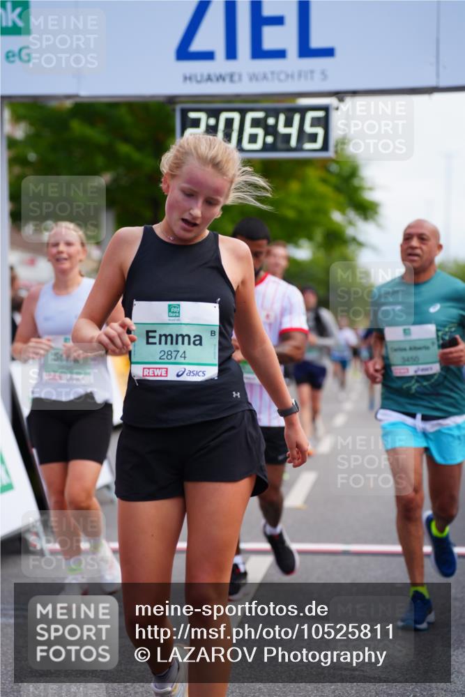 20.09.2026 - PSD Bank Halbmarathon LAZAROV Photography http://msf.ph/oto/10525811 20.09.2026 12:06:45 Ziel 1390, 1695, 2715, 2874, 3450, 4266, 4379, 4695, 4748, 4775 meine-sportfotos.de
