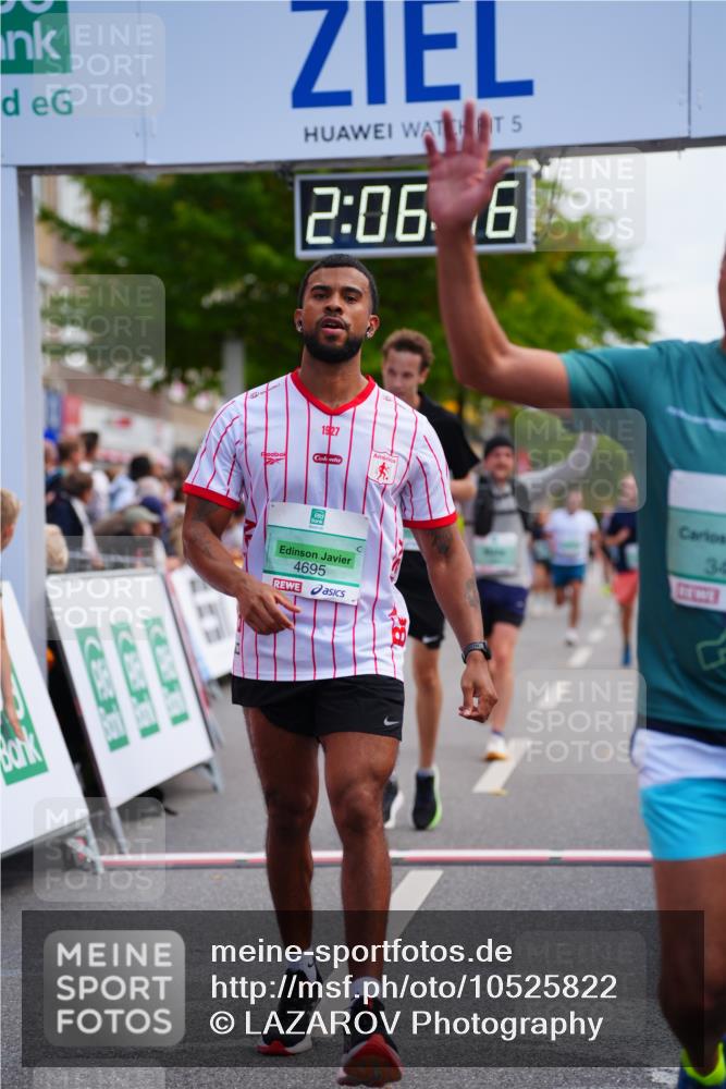 20.09.2026 - PSD Bank Halbmarathon LAZAROV Photography http://msf.ph/oto/10525822 20.09.2026 12:06:46 Ziel 1390, 1695, 2715, 2874, 3450, 4004, 4266, 4379, 4695, 4748, 4775 meine-sportfotos.de