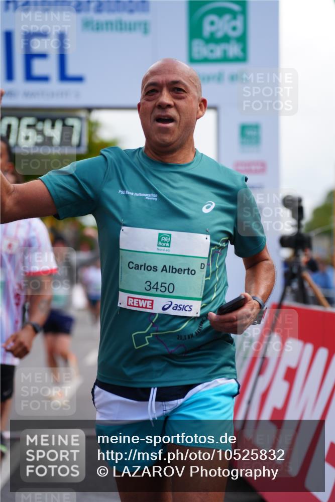 20.09.2026 - PSD Bank Halbmarathon LAZAROV Photography http://msf.ph/oto/10525832 20.09.2026 12:06:46 Ziel 1390, 1695, 2715, 2874, 3450, 4004, 4266, 4379, 4695, 4748, 4775 meine-sportfotos.de