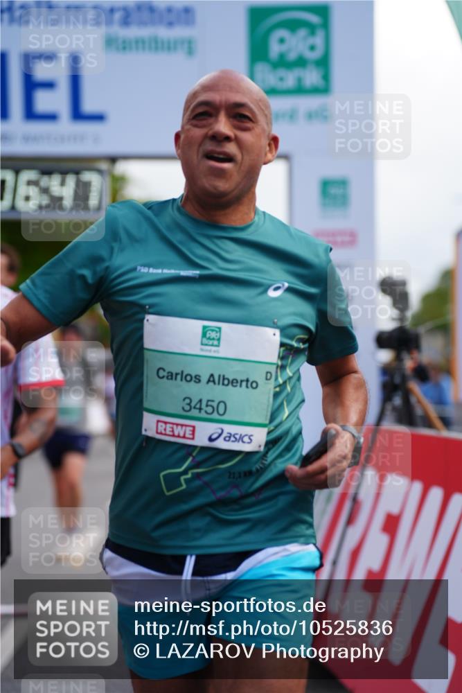 20.09.2026 - PSD Bank Halbmarathon LAZAROV Photography http://msf.ph/oto/10525836 20.09.2026 12:06:46 Ziel 1390, 1695, 2715, 2874, 3450, 4004, 4266, 4379, 4695, 4748, 4775 meine-sportfotos.de