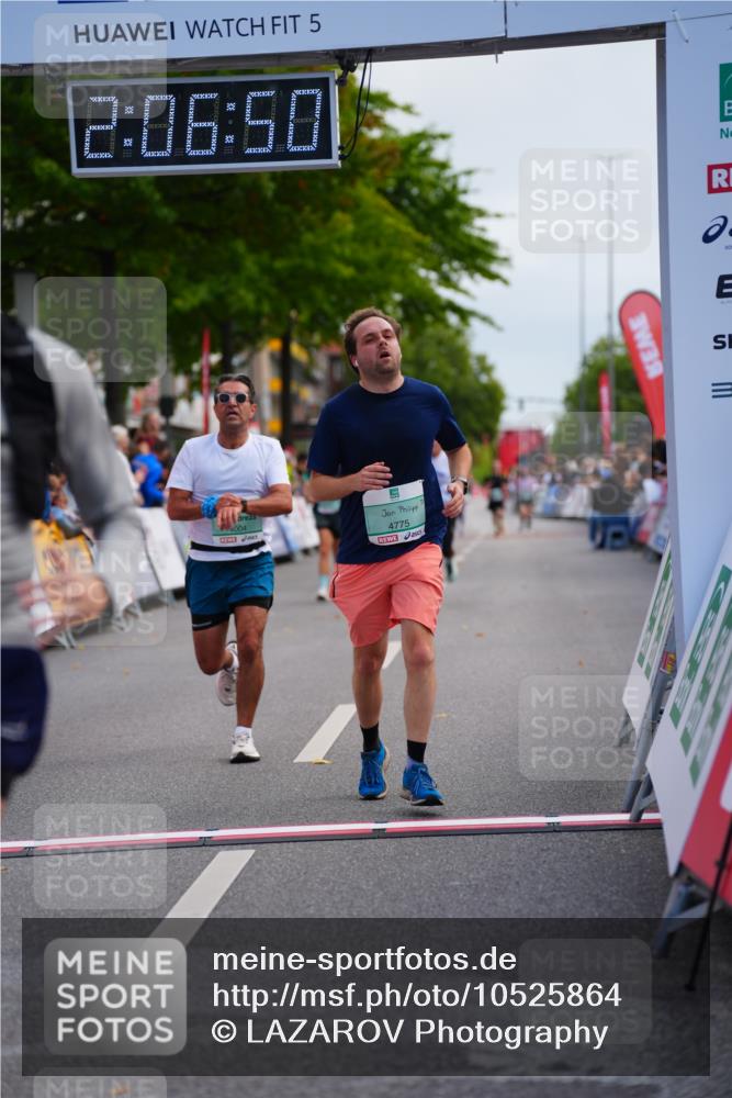 20.09.2026 - PSD Bank Halbmarathon LAZAROV Photography http://msf.ph/oto/10525864 20.09.2026 12:06:49 Ziel 1390, 1695, 2874, 3450, 4004, 4266, 4379, 4695, 4748, 4775 meine-sportfotos.de