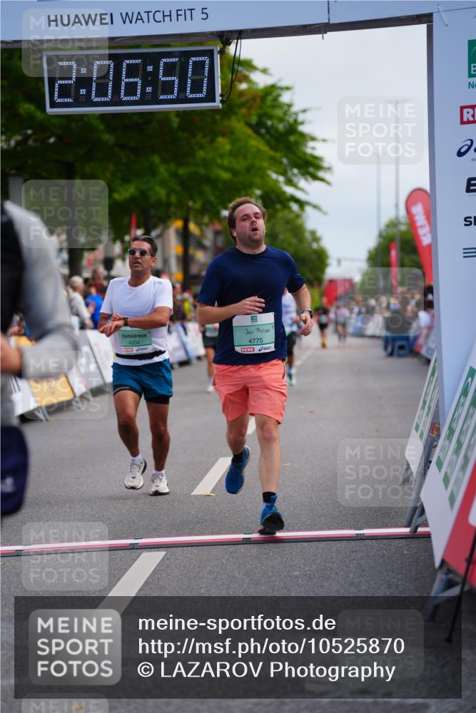 20.09.2026 - PSD Bank Halbmarathon LAZAROV Photography http://msf.ph/oto/10525870 20.09.2026 12:06:49 Ziel 1390, 1695, 2874, 3450, 4004, 4266, 4379, 4695, 4748, 4775 meine-sportfotos.de