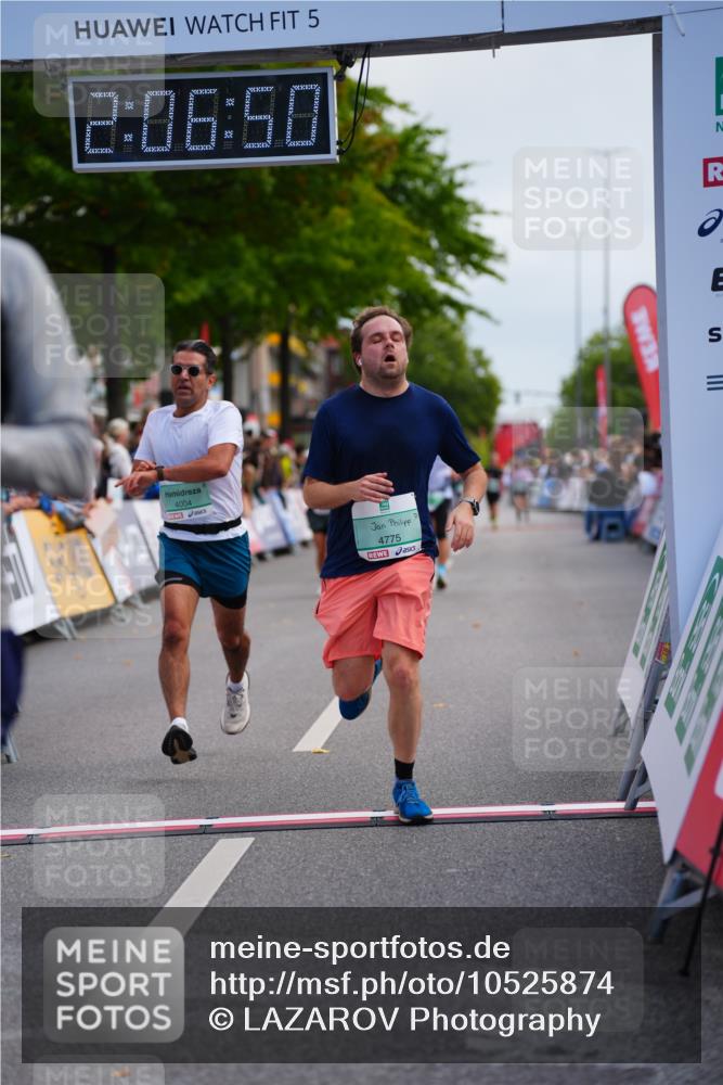 20.09.2026 - PSD Bank Halbmarathon LAZAROV Photography http://msf.ph/oto/10525874 20.09.2026 12:06:49 Ziel 1390, 1695, 2874, 3450, 4004, 4266, 4379, 4695, 4748, 4775 meine-sportfotos.de