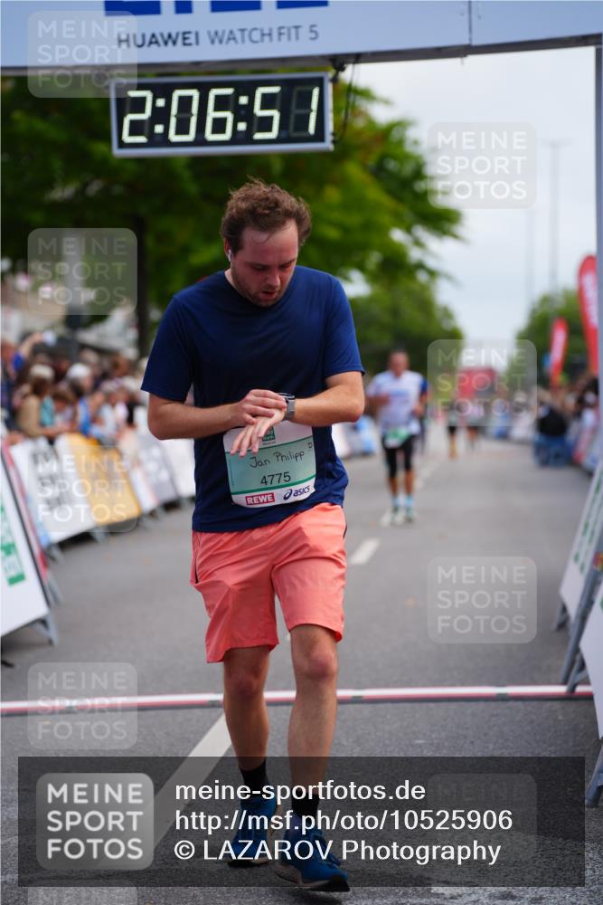 20.09.2026 - PSD Bank Halbmarathon LAZAROV Photography http://msf.ph/oto/10525906 20.09.2026 12:06:51 Ziel 1177, 1390, 1695, 3450, 4004, 4695, 4748, 4775 meine-sportfotos.de