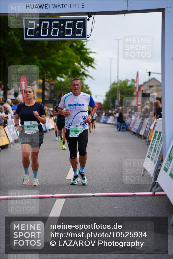 20.09.2026 - PSD Bank Halbmarathon LAZAROV Photography http://msf.ph/oto/10525934 20.09.2026 12:06:55 Ziel 1177, 1390, 4004, 4007, 4691, 4775 meine-sportfotos.de