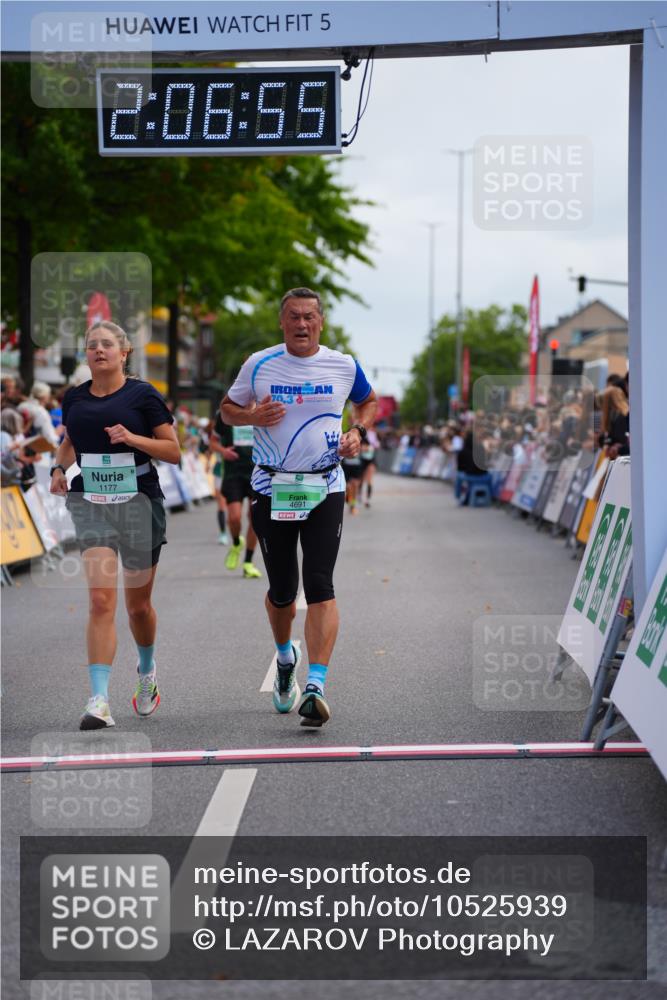 20.09.2026 - PSD Bank Halbmarathon LAZAROV Photography http://msf.ph/oto/10525939 20.09.2026 12:06:55 Ziel 1177, 1390, 4004, 4007, 4691, 4775 meine-sportfotos.de