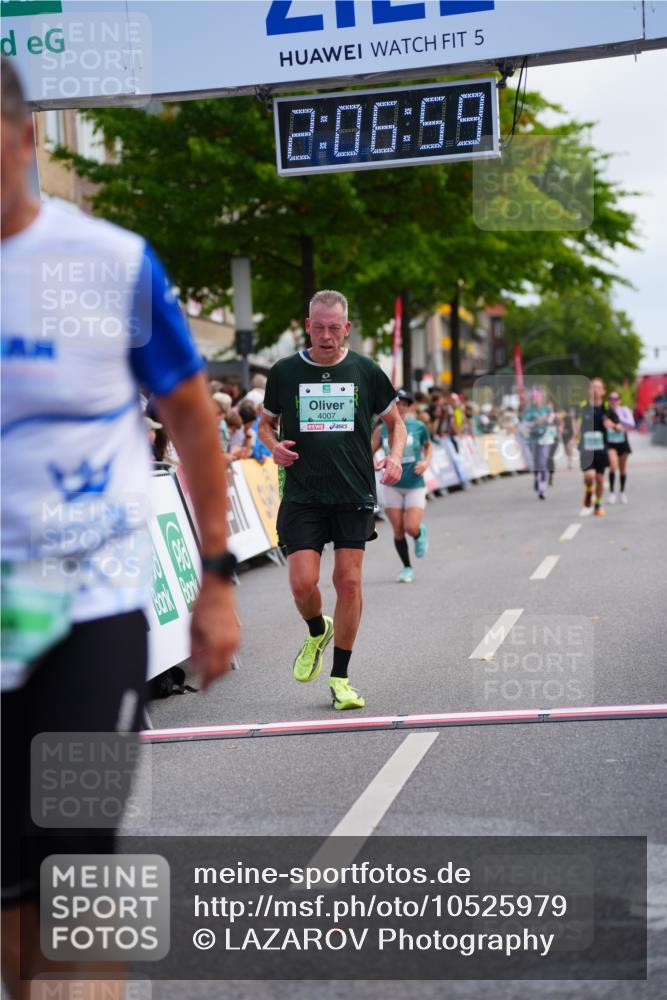 20.09.2026 - PSD Bank Halbmarathon LAZAROV Photography http://msf.ph/oto/10525979 20.09.2026 12:06:58 Ziel 1177, 1264, 4004, 4007, 4691 meine-sportfotos.de