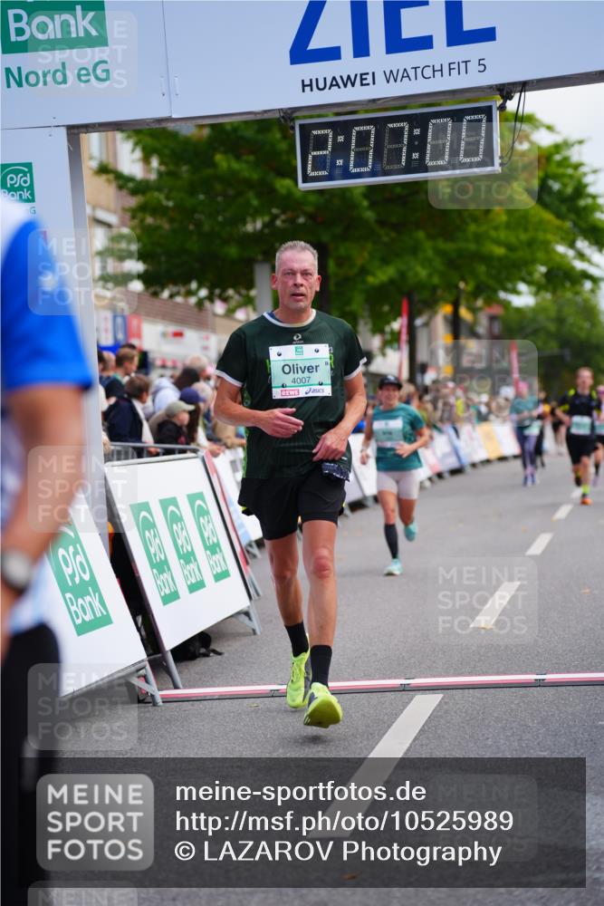 20.09.2026 - PSD Bank Halbmarathon LAZAROV Photography http://msf.ph/oto/10525989 20.09.2026 12:06:59 Ziel 1177, 1264, 4007, 4691 meine-sportfotos.de