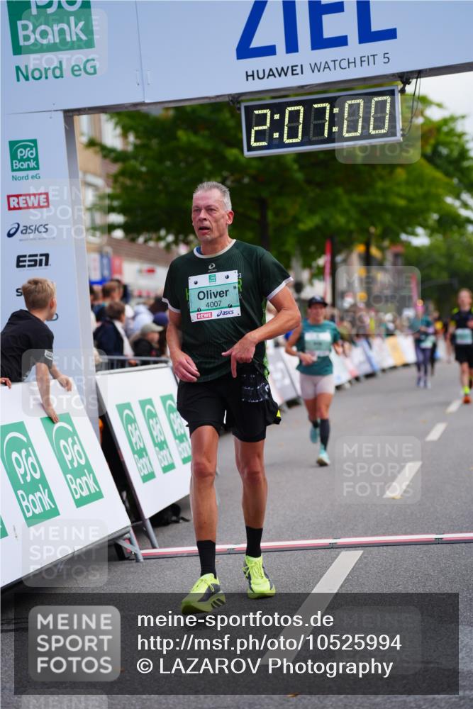 20.09.2026 - PSD Bank Halbmarathon LAZAROV Photography http://msf.ph/oto/10525994 20.09.2026 12:06:59 Ziel 1177, 1264, 4007, 4691 meine-sportfotos.de