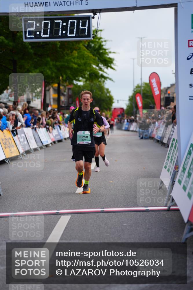 20.09.2026 - PSD Bank Halbmarathon LAZAROV Photography http://msf.ph/oto/10526034 20.09.2026 12:07:03 Ziel 1177, 1264, 2219, 3033, 4007, 4691 meine-sportfotos.de