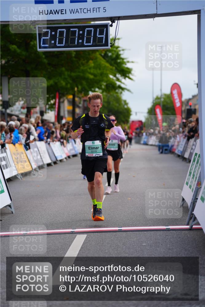 20.09.2026 - PSD Bank Halbmarathon LAZAROV Photography http://msf.ph/oto/10526040 20.09.2026 12:07:04 Ziel 1264, 1381, 2219, 3033, 4007, 4691 meine-sportfotos.de