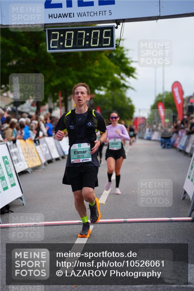 20.09.2026 - PSD Bank Halbmarathon LAZAROV Photography http://msf.ph/oto/10526061 20.09.2026 12:07:04 Ziel 1264, 1381, 2219, 3033, 4007, 4691 meine-sportfotos.de