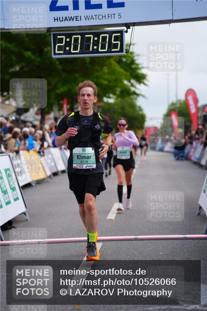 20.09.2026 - PSD Bank Halbmarathon LAZAROV Photography http://msf.ph/oto/10526066 20.09.2026 12:07:04 Ziel 1264, 1381, 2219, 3033, 4007, 4691 meine-sportfotos.de