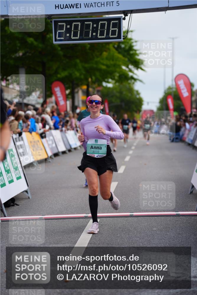 20.09.2026 - PSD Bank Halbmarathon LAZAROV Photography http://msf.ph/oto/10526092 20.09.2026 12:07:06 Ziel 1264, 1381, 2219, 3033, 3373, 4007 meine-sportfotos.de