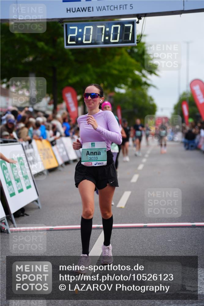 20.09.2026 - PSD Bank Halbmarathon LAZAROV Photography http://msf.ph/oto/10526123 20.09.2026 12:07:06 Ziel 1264, 1381, 2219, 3033, 3373, 4007 meine-sportfotos.de