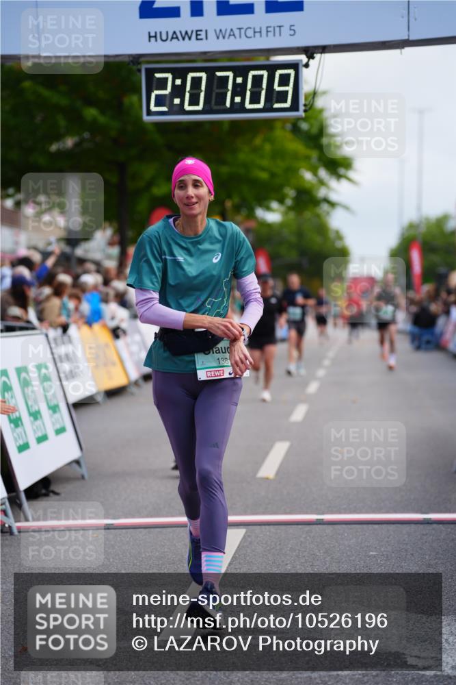 20.09.2026 - PSD Bank Halbmarathon LAZAROV Photography http://msf.ph/oto/10526196 20.09.2026 12:07:09 Ziel 1264, 1368, 1381, 2219, 3033, 3373 meine-sportfotos.de