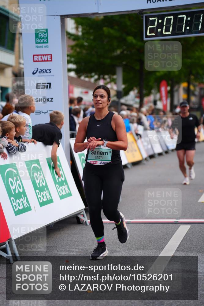 20.09.2026 - PSD Bank Halbmarathon LAZAROV Photography http://msf.ph/oto/10526201 20.09.2026 12:07:10 Ziel 1368, 1381, 2219, 3033, 3373, 4637 meine-sportfotos.de
