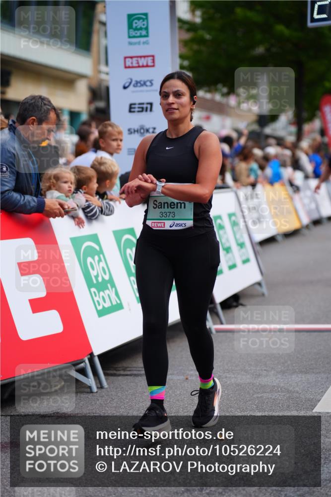 20.09.2026 - PSD Bank Halbmarathon LAZAROV Photography http://msf.ph/oto/10526224 20.09.2026 12:07:11 Ziel 1368, 1381, 2219, 3033, 3373, 3648, 4637 meine-sportfotos.de