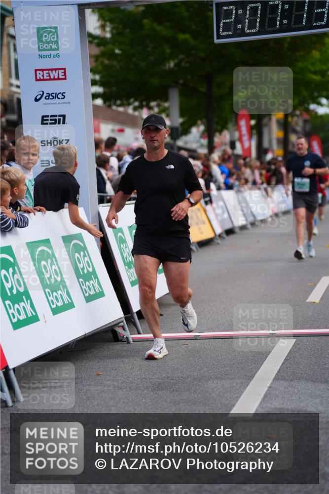 20.09.2026 - PSD Bank Halbmarathon LAZAROV Photography http://msf.ph/oto/10526234 20.09.2026 12:07:12 Ziel 1368, 1381, 2219, 3033, 3373, 3648, 4637 meine-sportfotos.de