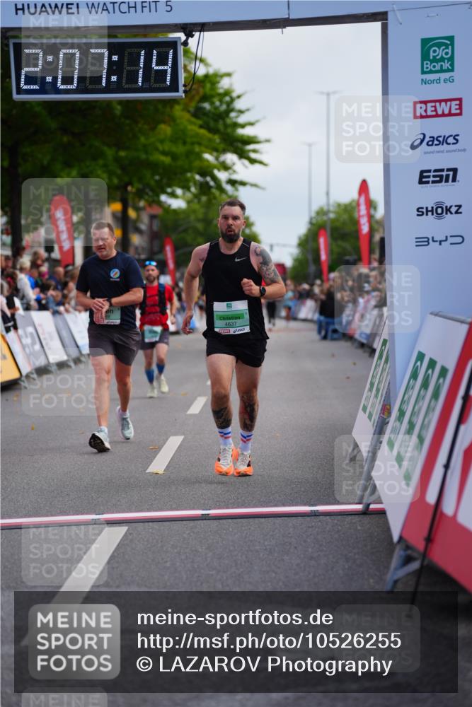 20.09.2026 - PSD Bank Halbmarathon LAZAROV Photography http://msf.ph/oto/10526255 20.09.2026 12:07:14 Ziel 1368, 1381, 3033, 3373, 3648, 4124, 4637 meine-sportfotos.de