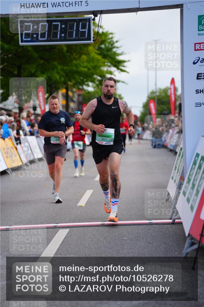 20.09.2026 - PSD Bank Halbmarathon LAZAROV Photography http://msf.ph/oto/10526278 20.09.2026 12:07:14 Ziel 1368, 1381, 3033, 3373, 3648, 4124, 4637 meine-sportfotos.de