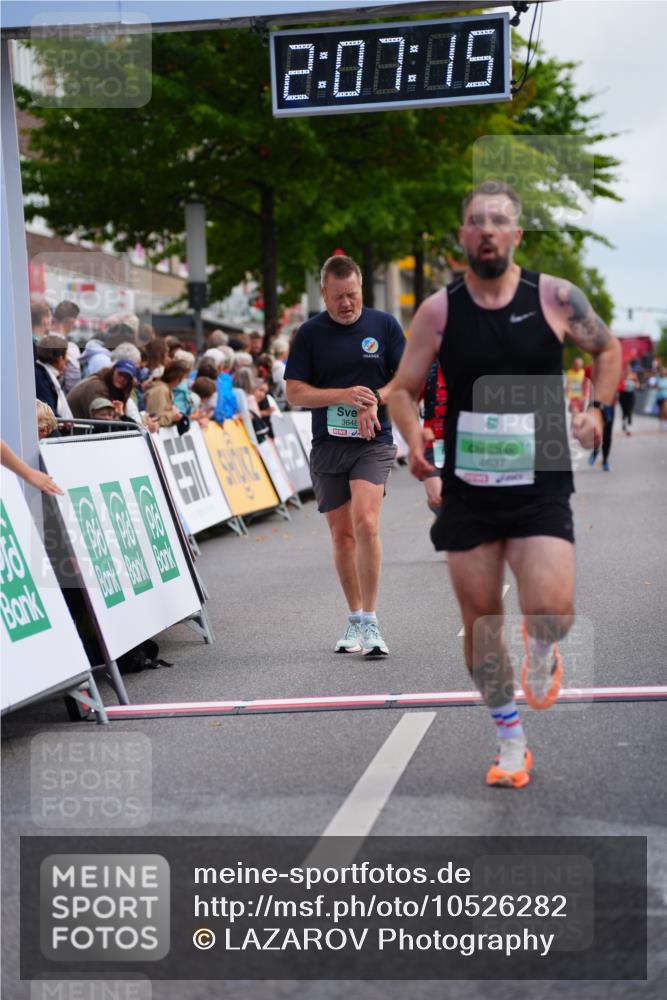 20.09.2026 - PSD Bank Halbmarathon LAZAROV Photography http://msf.ph/oto/10526282 20.09.2026 12:07:14 Ziel 1368, 1381, 3033, 3373, 3648, 4124, 4637 meine-sportfotos.de