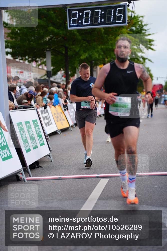 20.09.2026 - PSD Bank Halbmarathon LAZAROV Photography http://msf.ph/oto/10526289 20.09.2026 12:07:15 Ziel 1368, 1381, 3373, 3648, 4124, 4637 meine-sportfotos.de