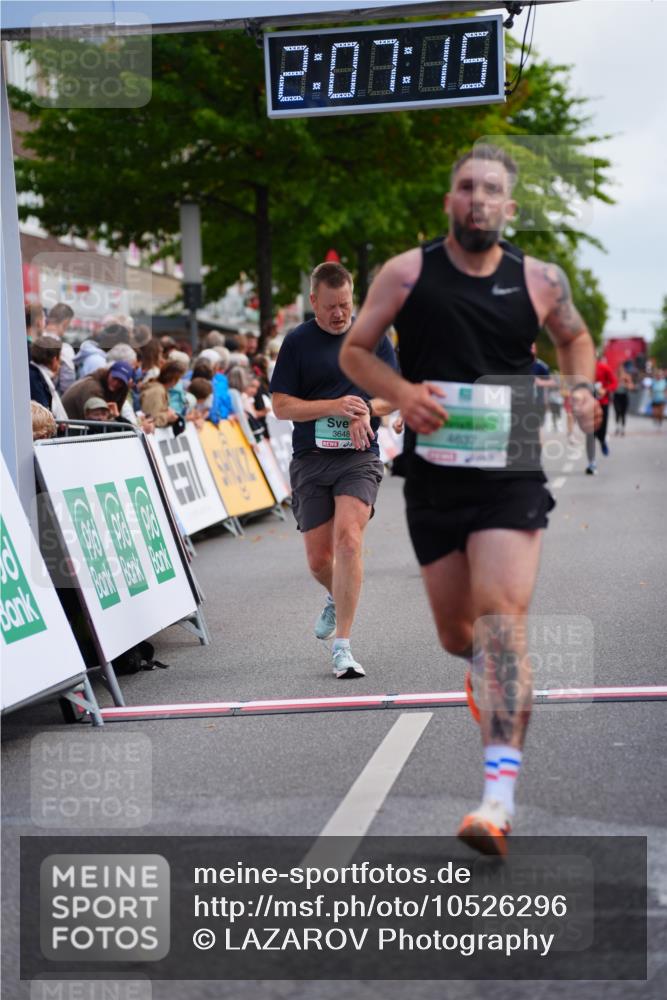 20.09.2026 - PSD Bank Halbmarathon LAZAROV Photography http://msf.ph/oto/10526296 20.09.2026 12:07:15 Ziel 1368, 1381, 3373, 3648, 4124, 4637 meine-sportfotos.de
