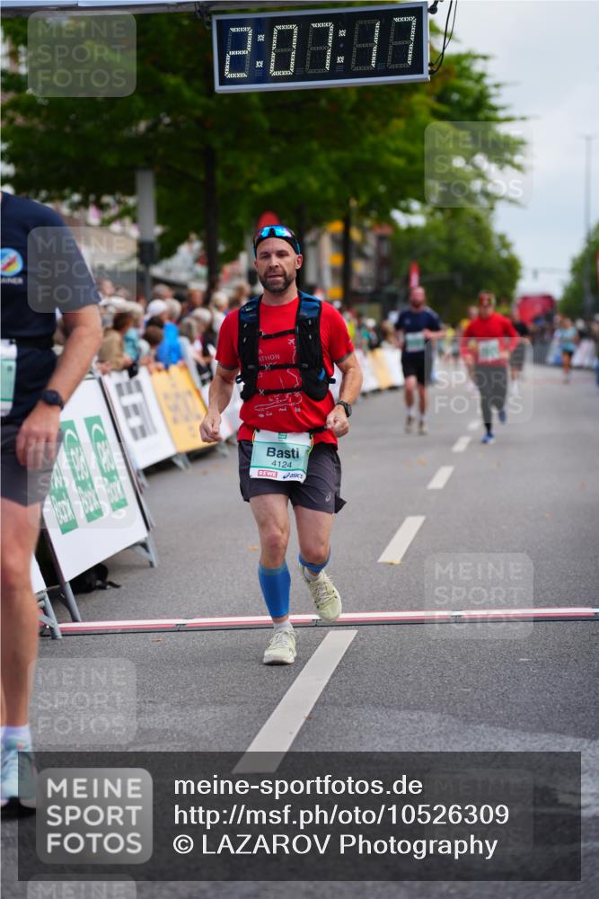 20.09.2026 - PSD Bank Halbmarathon LAZAROV Photography http://msf.ph/oto/10526309 20.09.2026 12:07:17 Ziel 1368, 1415, 3373, 3648, 4124, 4637 meine-sportfotos.de