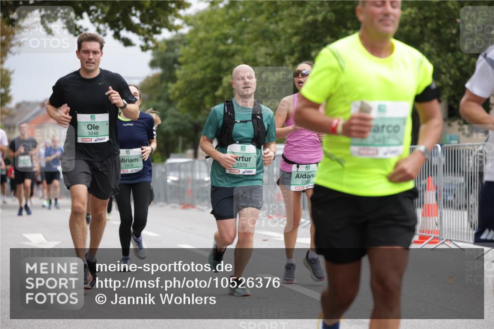 20.09.2026 - PSD Bank Halbmarathon Jannik Wohlers http://msf.ph/oto/10526376 20.09.2026 12:05:18 Laufen 3246, 1978, 3320, 2390 meine-sportfotos.de
