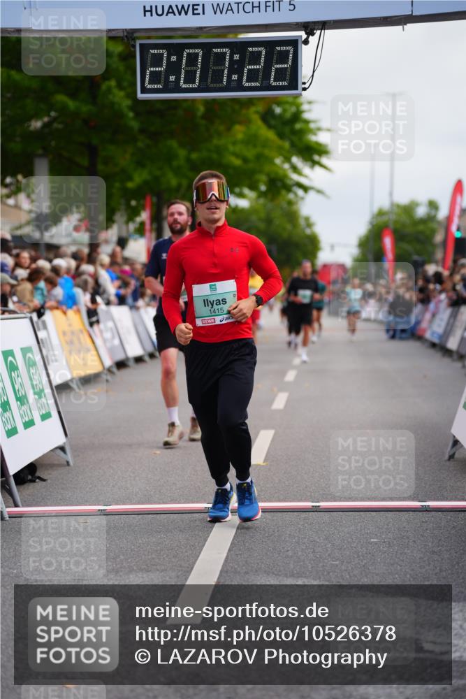 20.09.2026 - PSD Bank Halbmarathon LAZAROV Photography http://msf.ph/oto/10526378 20.09.2026 12:07:21 Ziel 1415, 3493, 3648, 4124, 4637 meine-sportfotos.de