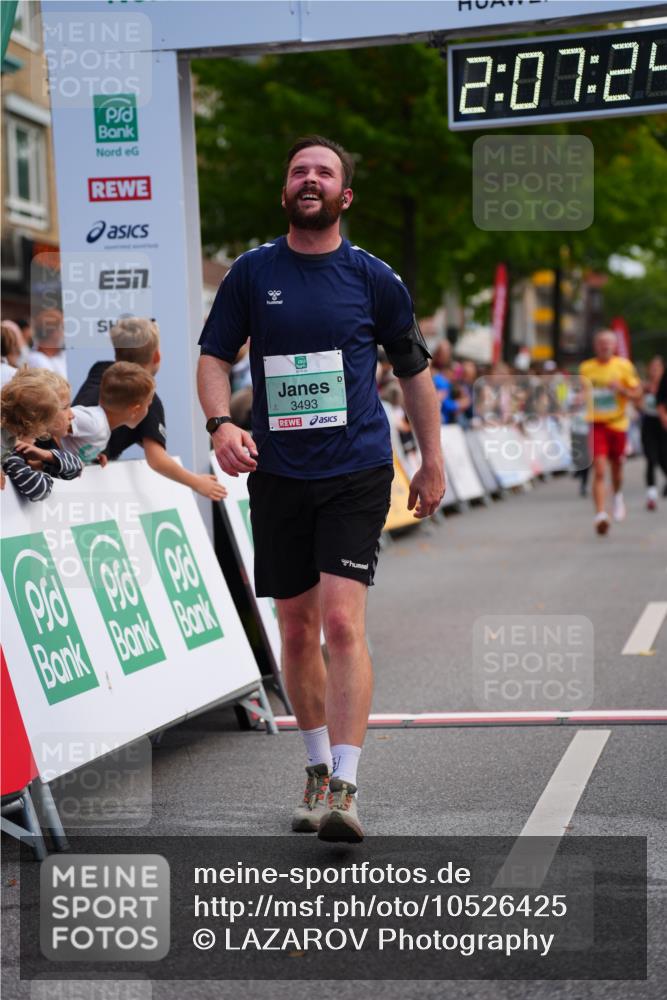 20.09.2026 - PSD Bank Halbmarathon LAZAROV Photography http://msf.ph/oto/10526425 20.09.2026 12:07:24 Ziel 1089, 1415, 2190, 3493, 4124 meine-sportfotos.de