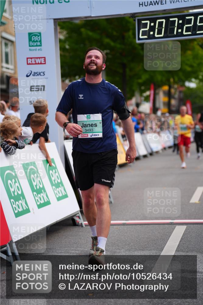 20.09.2026 - PSD Bank Halbmarathon LAZAROV Photography http://msf.ph/oto/10526434 20.09.2026 12:07:24 Ziel 1089, 1415, 2190, 3493, 4124 meine-sportfotos.de