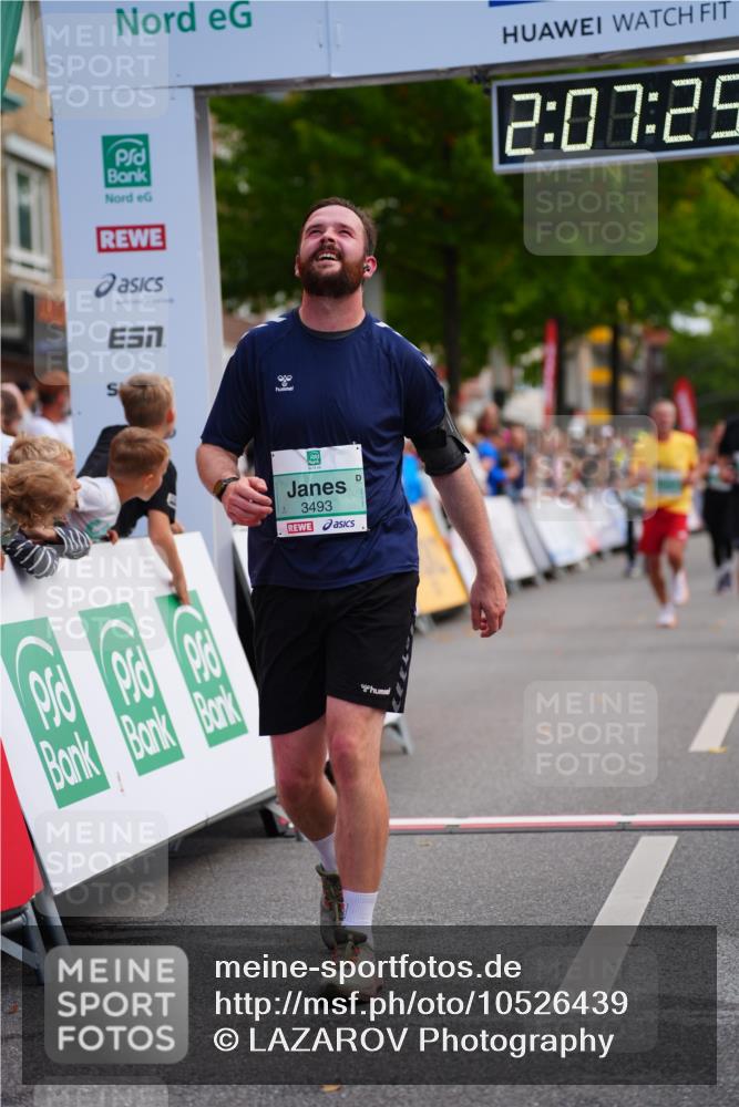 20.09.2026 - PSD Bank Halbmarathon LAZAROV Photography http://msf.ph/oto/10526439 20.09.2026 12:07:24 Ziel 1089, 1415, 2190, 3493, 4124 meine-sportfotos.de