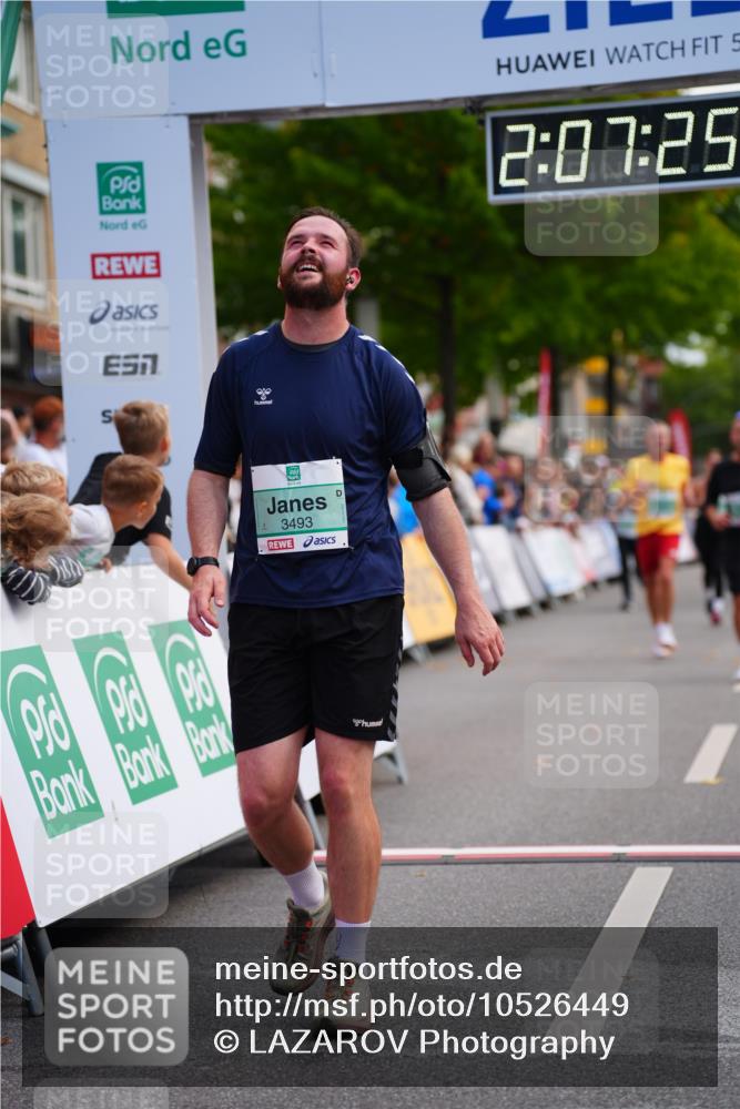 20.09.2026 - PSD Bank Halbmarathon LAZAROV Photography http://msf.ph/oto/10526449 20.09.2026 12:07:24 Ziel 1089, 1415, 2190, 3493, 4124 meine-sportfotos.de