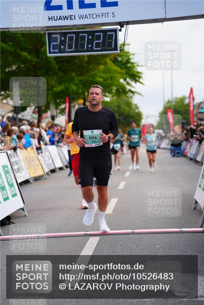 20.09.2026 - PSD Bank Halbmarathon LAZAROV Photography http://msf.ph/oto/10526483 20.09.2026 12:07:27 Ziel 1089, 1415, 2190, 2559, 3493 meine-sportfotos.de
