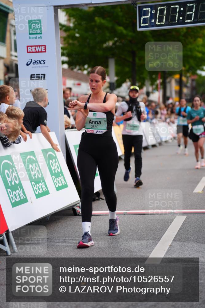 20.09.2026 - PSD Bank Halbmarathon LAZAROV Photography http://msf.ph/oto/10526557 20.09.2026 12:07:31 Ziel 1089, 1376, 1875, 2190, 2559, 2796, 3352, 3493, 3667 meine-sportfotos.de