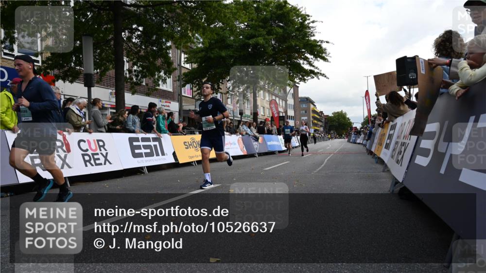 20.09.2026 - PSD Bank Halbmarathon J. Mangold http://msf.ph/oto/10526637 20.09.2026 12:08:03 Ziel 1886, 2298, 2340, 2905, 2970, 3466, 3753 meine-sportfotos.de