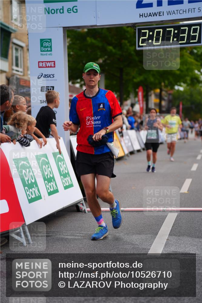 20.09.2026 - PSD Bank Halbmarathon LAZAROV Photography http://msf.ph/oto/10526710 20.09.2026 12:07:39 Ziel 1376, 1522, 1622, 1875, 2652, 2796, 3352, 3667, 4424 meine-sportfotos.de