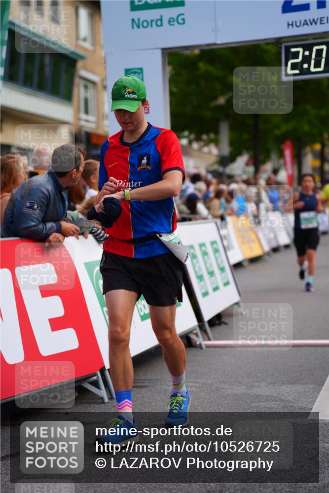 20.09.2026 - PSD Bank Halbmarathon LAZAROV Photography http://msf.ph/oto/10526725 20.09.2026 12:07:39 Ziel 1376, 1522, 1622, 1875, 2652, 2796, 3352, 3667, 4424 meine-sportfotos.de