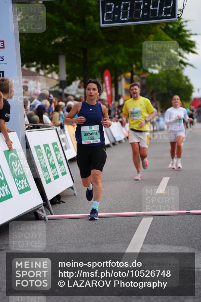 20.09.2026 - PSD Bank Halbmarathon LAZAROV Photography http://msf.ph/oto/10526748 20.09.2026 12:07:41 Ziel 1522, 1622, 1968, 2652, 2796, 3352, 3667, 4424 meine-sportfotos.de