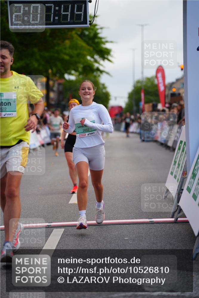 20.09.2026 - PSD Bank Halbmarathon LAZAROV Photography http://msf.ph/oto/10526810 20.09.2026 12:07:44 Ziel 1522, 1622, 1968, 2652, 4424 meine-sportfotos.de