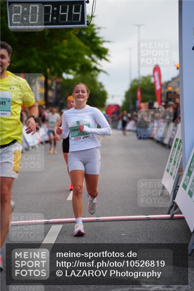 20.09.2026 - PSD Bank Halbmarathon LAZAROV Photography http://msf.ph/oto/10526819 20.09.2026 12:07:44 Ziel 1522, 1622, 1968, 2652, 4424 meine-sportfotos.de
